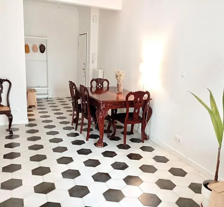 Stylish City Flat Near Promenade Thessaloniki